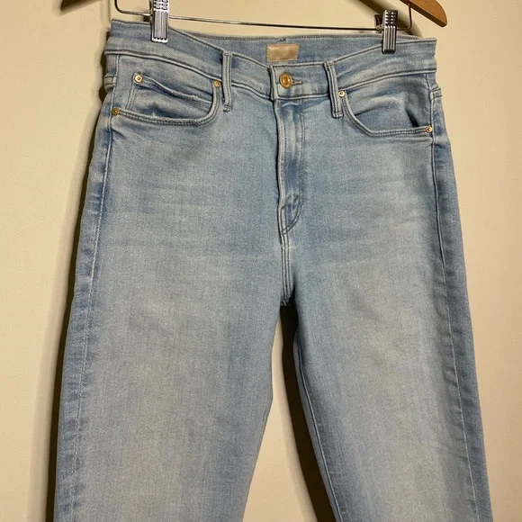 MOTHER The Mid Rise Dazzler Crop Fray in Sun Kissed